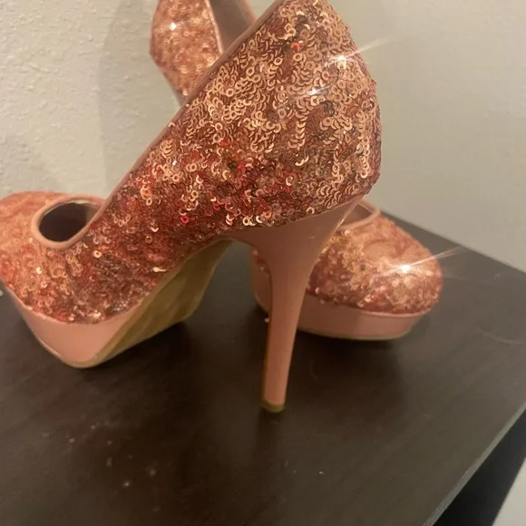 Charlotte Russe Peach Sequin Heels - Picture 3 of 4